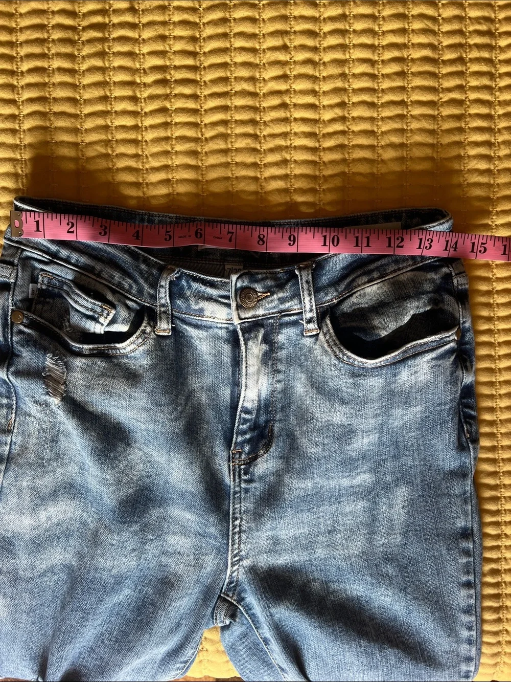Judy Blue Light Wash Distressed Skinny Jeans